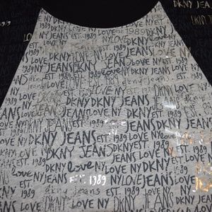 Lg DKNY short sleeve shirt in Women